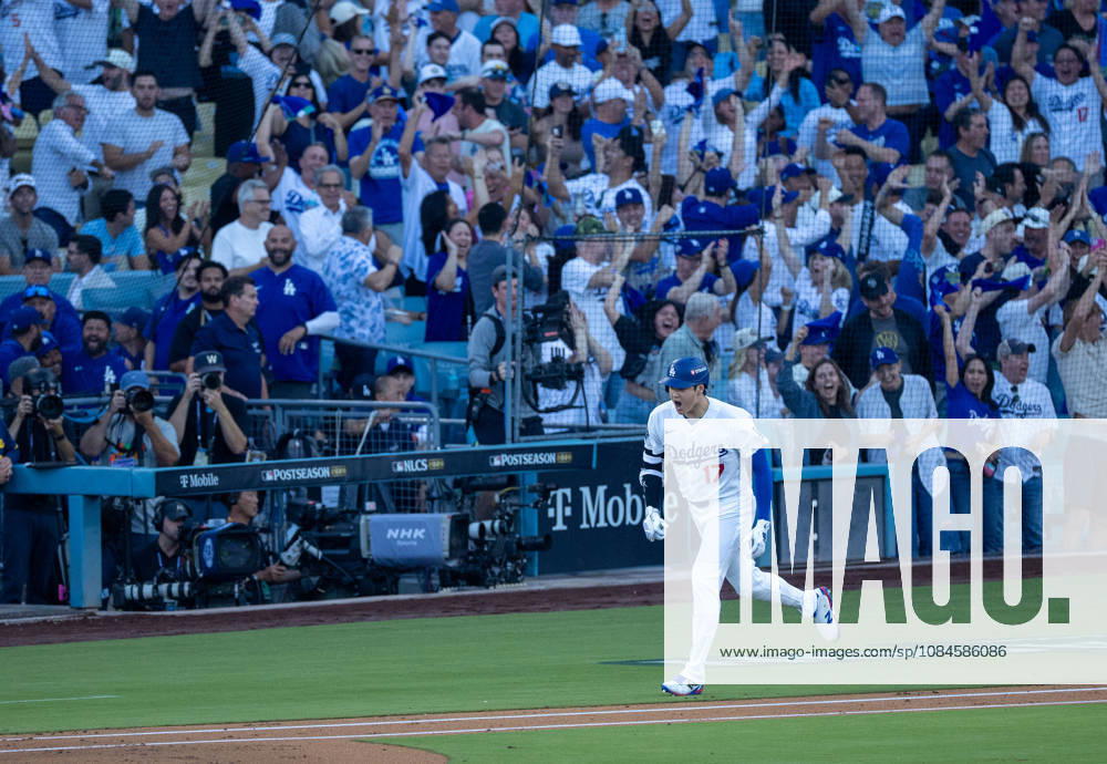Los Angeles Dodgers Shohei Ohtani runs the bases as he hits a 3 run home run the second inning against the Milwaukee Brewers in Game 4 of the National League Championship Series at Dodgers Stadium in Los Angeles, California on Oct. 15, 2026. . . Los Angeles USA - ZUMAa60_ 0869623220st
