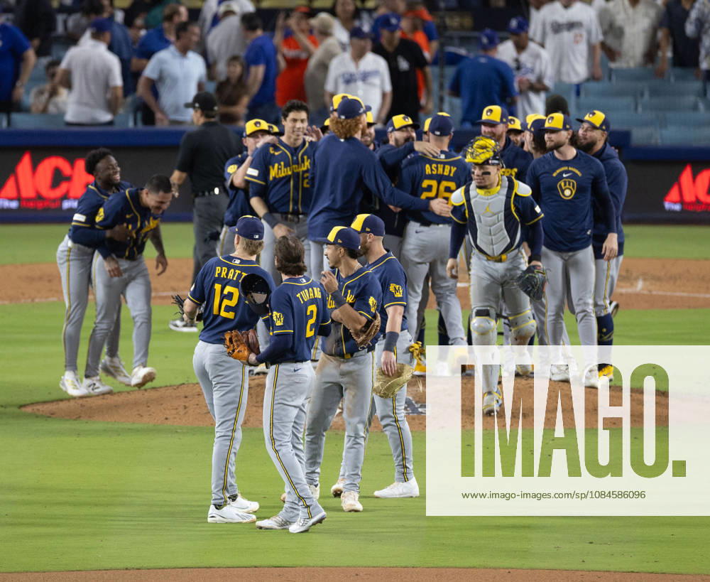 Milwaukee Brewers players celebrated after winning the Game 4 of the National League Championship Series against the Los Angeles Dodgers at Dodgers Stadium in Los Angeles, California , on Oct. 15, 2026..Brewers won the game 6-4 to advance to the World Series . . Los Angeles USA - ZUMAa60_ 0869635369st