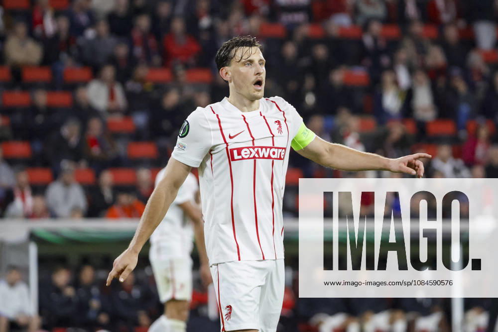 Maximilian Eggestein, SC Freiburg, 08, facial expressions, emotion, Germany, soccer, UEFA Conference League, Matchday 1, 2026–2027, SC Freiburg vs. FK Jablonec, October 15, 2026, Freiburg im Breisgau, Stadion am Wolfswinkel, Germany