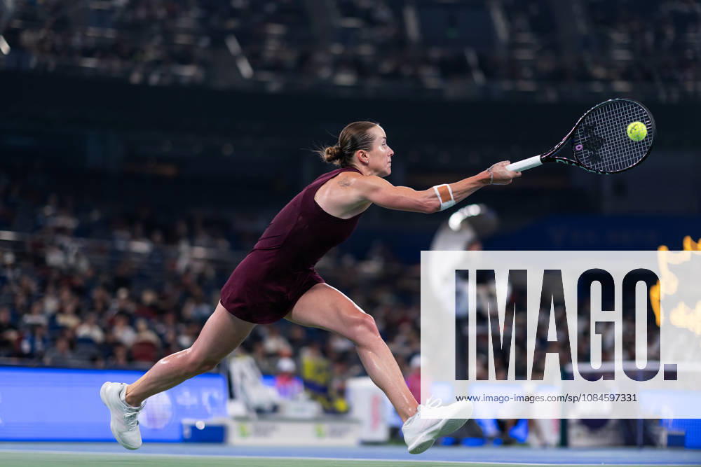 2026 WTA, Tennis Damen Wuhan Open: Sonay Kartal - Elina Svitolin in China - 16 Oct Elina Svitolina of Ukraine seen in action with Sonay Kartal of UK (Not in view) during the Wuhan Open final match at the Optics Valley International Tennis Center. Sonay Kartal defeated Elina Svitolina with a score of 6-2, 2-6, 6-4. Wuhan China