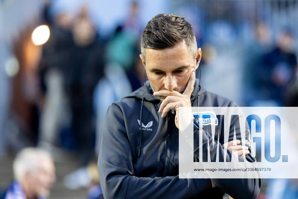 Kiel, October 16, 2026; Soccer; 2026–27 2. Bundesliga; Holstein Kiel vs. Hertha BSC; Stefan Leitl, Hertha BSC Coach; DFL regulations prohibit any use of photographs as image sequences and or quasi-video