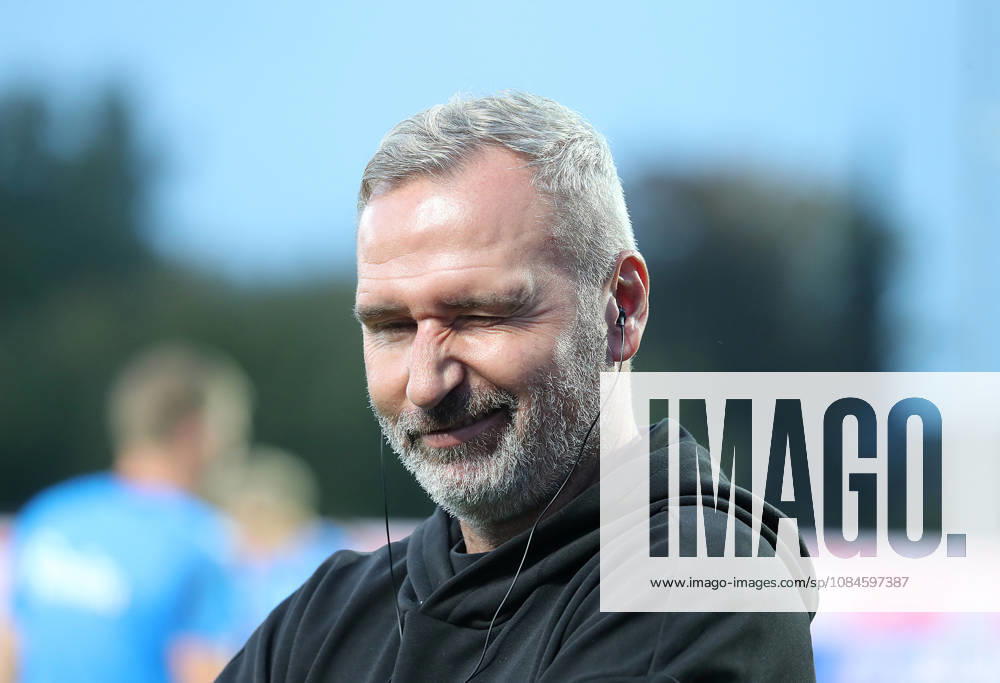 Coach Tim Walter, Holstein Kiel Soccer, Men s Team, 2026–2027 Season, 2. Bundesliga, Holstein Stadium, Holstein Kiel vs. Hertha BSC Berlin. DFL regulations prohibit any use of photographs as image sequences and or quasi-video.