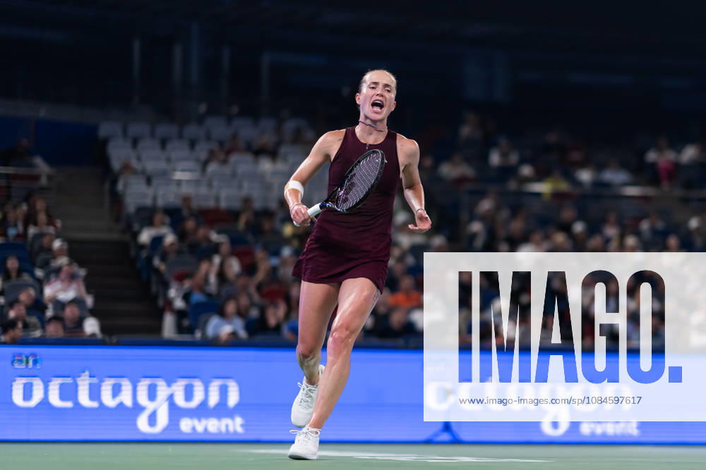 Elina Svitolina of Ukraine celebrates her win against Sonay Kartal of UK (Not in view) during their women s singles match on day 5 of Wuhan Open at the Optics Valley International Tennis Center. Sonay Kartal defeated Elina Svitolina with a score of 6-2, 2-6, 6-4. 2026 WTA, Tennis Damen Wuhan Open: Sonay Kartal - Elina Svitolin In China - 16 Oct - ZUMAs197 20261016_aaa_s197_127