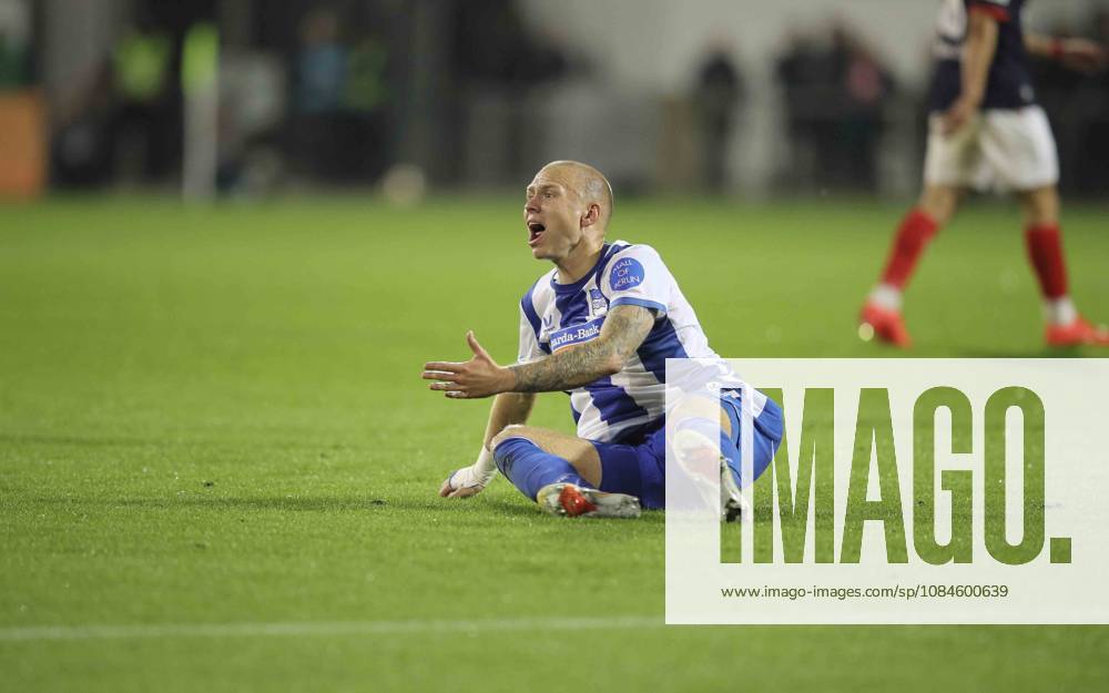 Photo: Jon Dragur THORSTEINSSON looks skeptical. Hertha Soccer, 2. Bundesliga, Matchday 2 on Fri, Oct 16, 2026: Holstein Kiel vs. Hertha BSC
