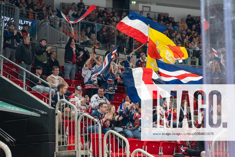 Freiburg fans cheer the goal that made it 2–1. DEG vs. EHC Freiburg, Ice Hockey, DEL2, Matchday 9, 2026–2027 Season, October 16, 2026, DEG vs. EHC Freiburg, Ice Hockey, DEL2, Matchday 9, 2026–2027 Season, October 16, 2026, Düsseldorf