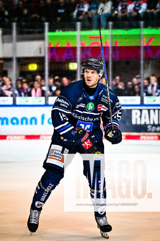 Joonas Nättinen, Iserlohn Roosters, 15, GER, Iserlohn Roosters vs. Koeler Haie, Ice Hockey, Penny DEL, Matchday 9, 2026–2027 Season, October 16, 2026, GER, Iserlohn Roosters vs. Koeler Haie, Ice Hockey, Penny DEL, Matchday 9, 2026–2027 Season, October 16, 2026, Iserlohn