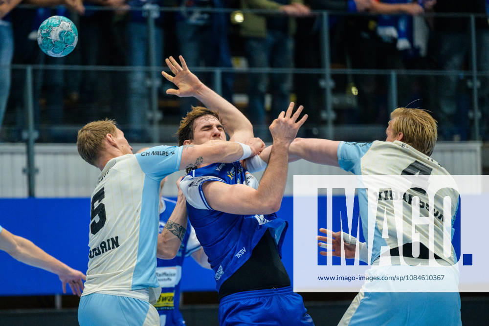 Stephan Seitz (ThSV Eisenach), 44, vs. Tilen Kodrin (VfL Gummersbach), 05, Ellidi Snaer Vidarsson (VfL Gummersbach), 04 GER, ThSV Eisenach vs. VfL Gummersbach, 1st Opel Handball Bundesliga, Handball, Matchday 9, 2026–2027 season, 8:00 p.m., October 16, 2026, GER, ThSV Eisenach vs. VfL Gummersbach, 1st Opel Handball Bundesliga, Handball, Matchday 9, 2026–2027 season, 8:00 p.m., October 16, 2026, Eisenach