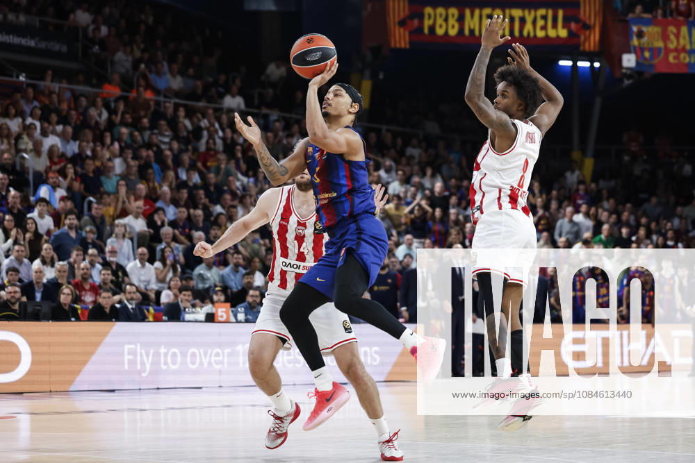 Juntin Robinson of FC Barcelona, Barca in action during the EuroLeague Regular Season Round 6 match played between FC Barcelona and Olympiacos Piraeus at Palau Blaugrana on October 16, 2026 in Barcelona, Spain. Barcelona Spain - ZUMAa181 20261016_zaa_a181_211