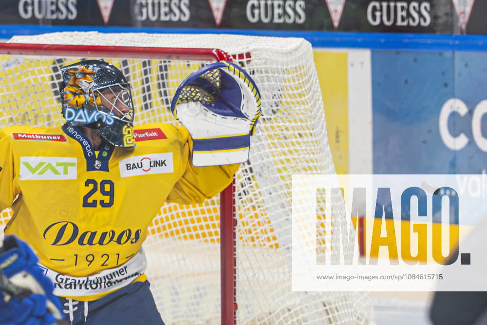 LUGANO, SWITZERLAND, OCTOBER 16: Davos goalie Sandro Aeschlimann in action during the game between HC Lugano and HC Davos at the Corner Arena on October 16, 2026, in Lugano, Switzerland; Lugano, Ticino, Switzerland