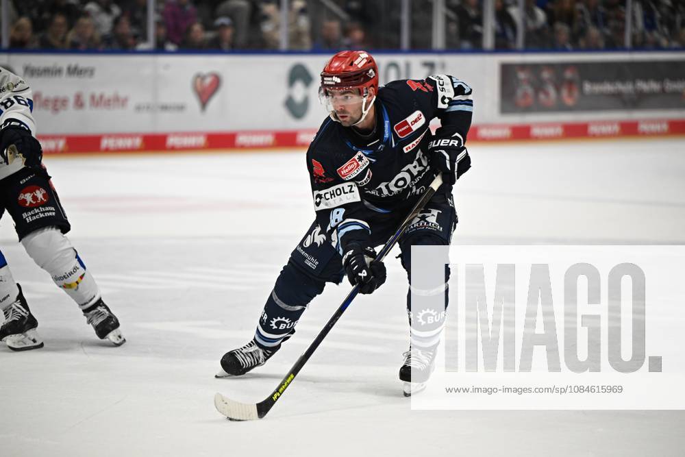 Eric Cornel Schwenninger Wild Wings 18 Schwenninger Wild Wings vs. ERC Ingolstadt, DEL, Regular Season, Matchday 8, 2026–2027 Season, October 16, 2026: Schwenninger Wild Wings vs. ERC Ingolstadt, DEL, Regular Season, Matchday 8, 2026–2027 Season, October 16, 2026, Schwenningen