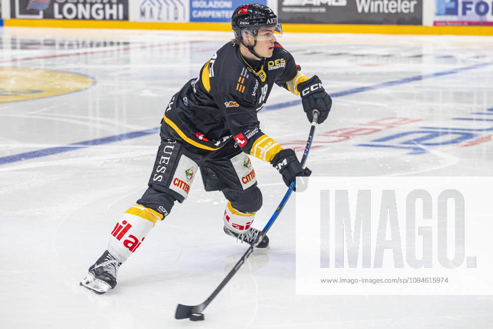 LUGANO, SWITZERLAND, OCTOBER 16: Rasmus Kupari of Lugano in action during the game between HC Lugano and HC Davos at the Corner Arena on October 16, 2026, in Lugano, Switzerland; Lugano, Ticino, Switzerland
