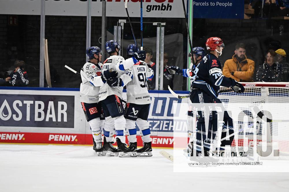 Celebration, from left to right: Myles Powell (ERC Ingolstadt 9), Riley Sheen (ERC Ingolstadt 91). Schwenninger Wild Wings vs. ERC Ingolstadt, DEL, Regular Season, Matchday 8, 2026–2027 Season, October 16, 2026: Schwenninger Wild Wings vs. ERC Ingolstadt, DEL, Regular Season, Matchday 8, 2026–2027 season, October 16, 2026, Schwenningen