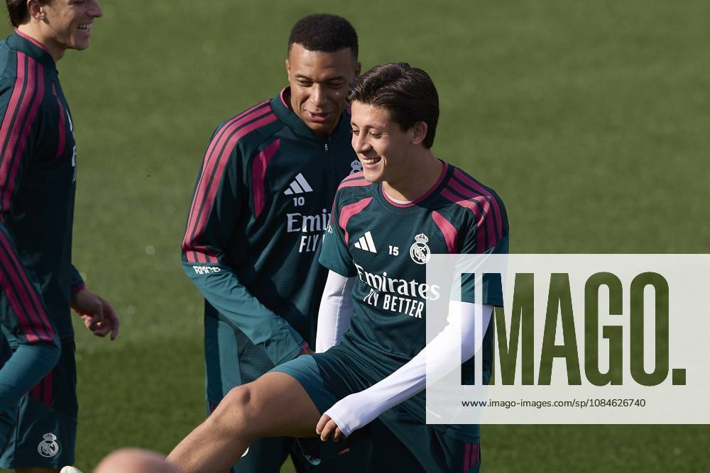 (From L to R) Kylian Mbappe and Arda Guler (Real Madrid CF) are seen in action during a training session on the eve of the LaLiga EA SPORTS 2026 2027 match between Real Madrid CF and Sevilla FC..Real Madrid CF is holding its final training session and press conference, PK, Pressekonferenz ahead of its ninth LaLiga game. Madrid Spain - ZUMAs197 20261017_aaa_s197_034