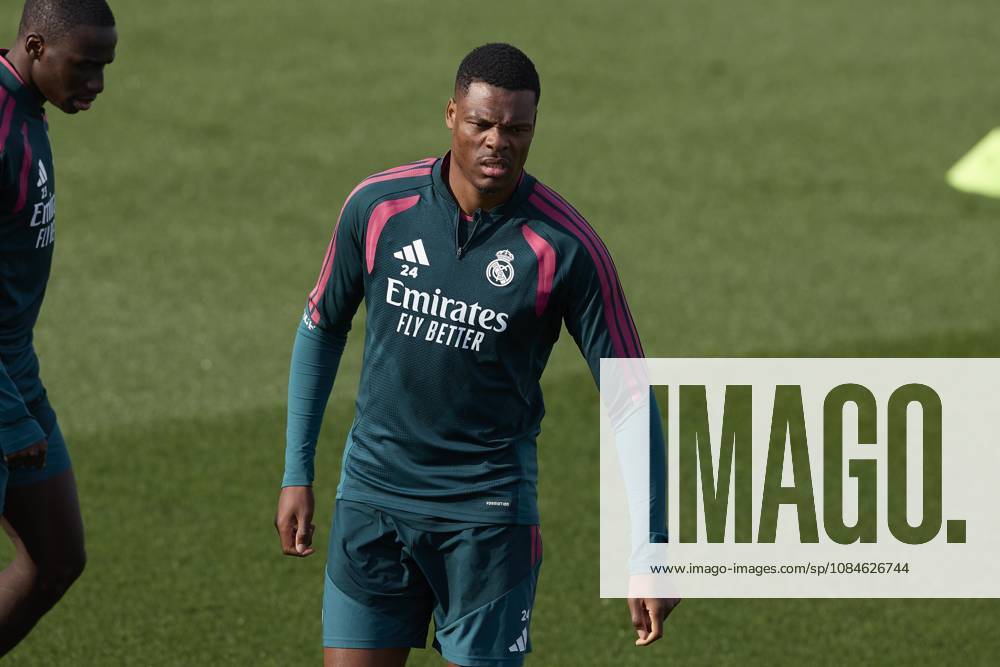 Denzel Dumfries (Real Madrid CF) is seen in action during a training session on the eve of the LaLiga EA SPORTS 2026 2027 match between Real Madrid CF and Sevilla FC..Real Madrid CF is holding its final training session and press conference, PK, Pressekonferenz ahead of its ninth LaLiga game. LaLiga EA SPORTS 2026 2027 - Real Madrid CF Press Conference And Training Session In Madrid, Spain - 17 Oct 2026 - ZUMAs197 20261017_aaa_s197_027