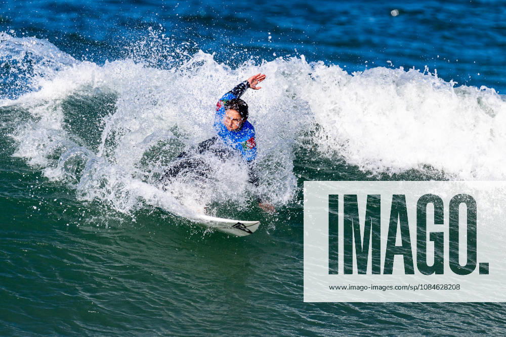 Francisca Veselko during the Meo Rip Curl Pro Portugal at Praia dos Supertubos on October 17, 2026 in Peniche, Portugal. Surf 2026: Meo Rip Curl Pro Portugal - ZUMAs391 20261017_znp_s391_005