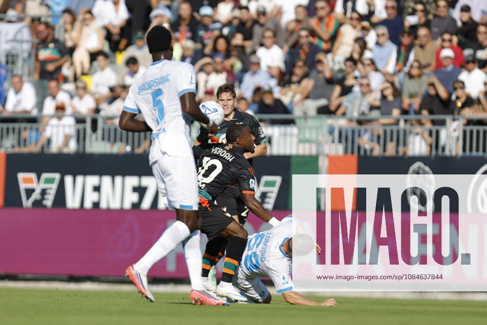 IPA89802449 - Venezia s John Yeboah in action against Napoli s Stanislav Lobotka during the Serie A Enilive soccer match between Venezia and Napoli at the Pier Luigi Penzo Stadium in northeastern Italy on October 17, 2026.