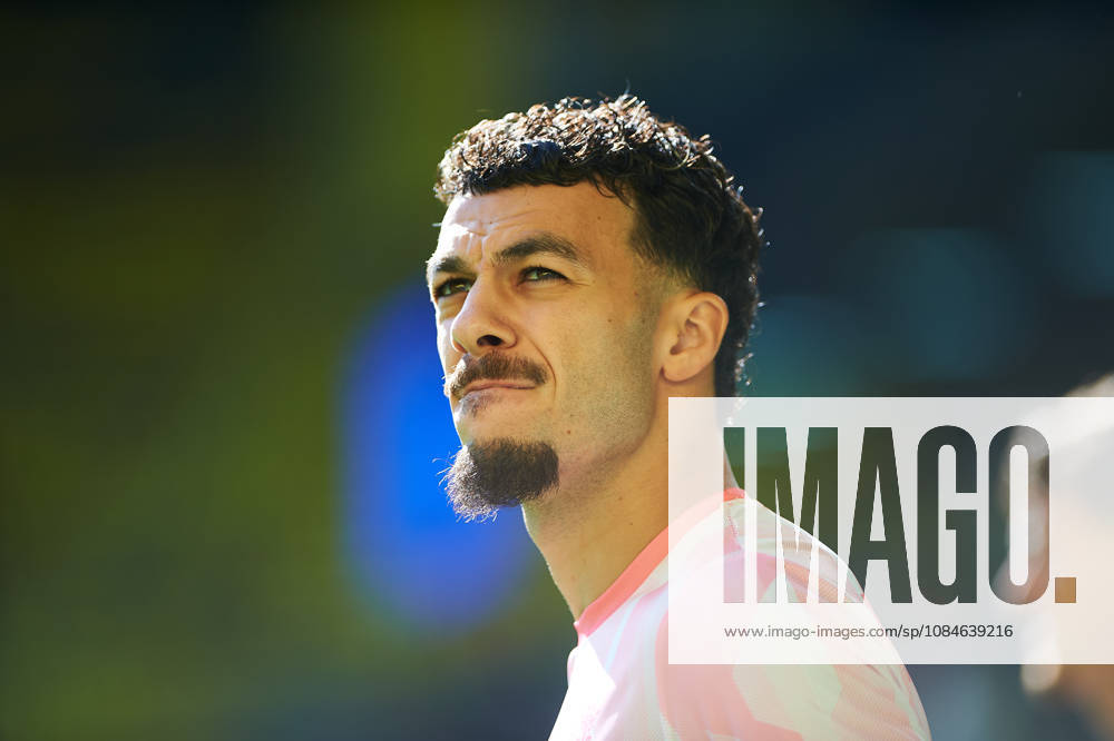 Georges Mikautadze of Villarreal CF during the LaLiga EA Sports match between Villarreal CF and Elche CF at Estadio de la Cerámica on October 17, 2026, in Villarreal, Spain