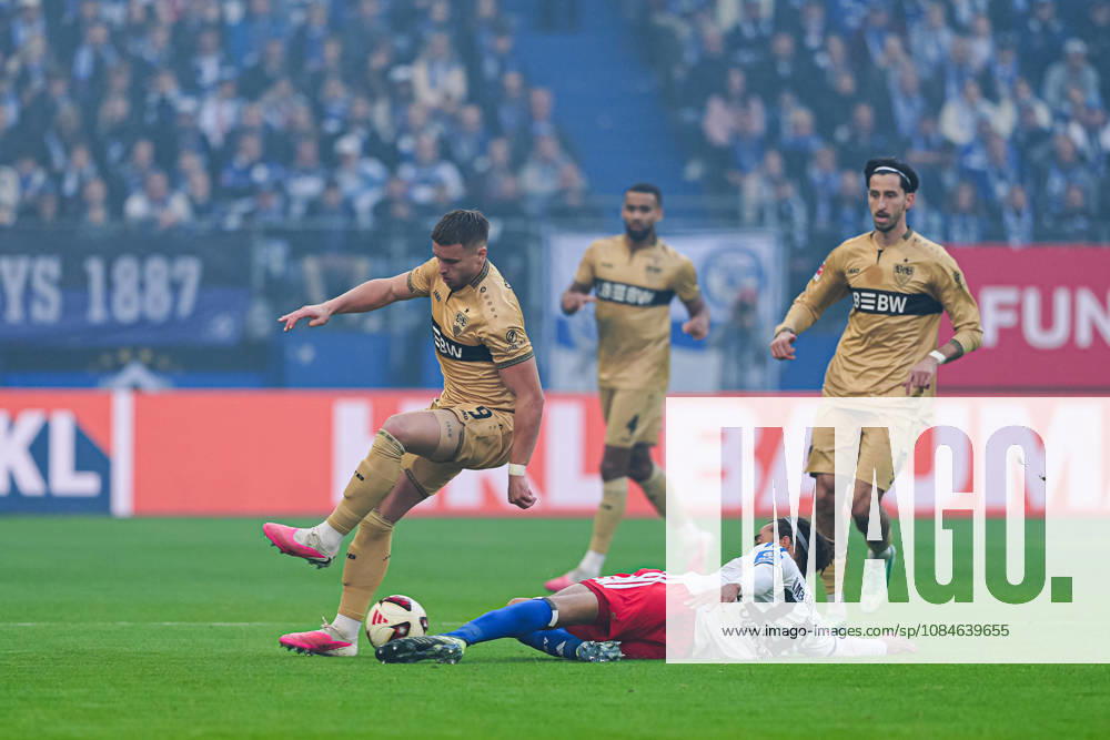 Ermedin Demirovic, VfB Stuttgart, 09; Yussuf Poulsen, Hamburger SV, 15; GER; Hamburger SV vs. VfB Stuttgart; Soccer; Bundesliga 1; Matchday 06; 2026–2027 Season; October 17, 2026 DFL regulations prohibit any use of photographs as image sequences and or quasi-video GER, Hamburger SV vs. VfB Stuttgart, soccer, 1. Bundesliga, Matchday 6, 2026–2027 Season, October 17, 2026, Hamburg