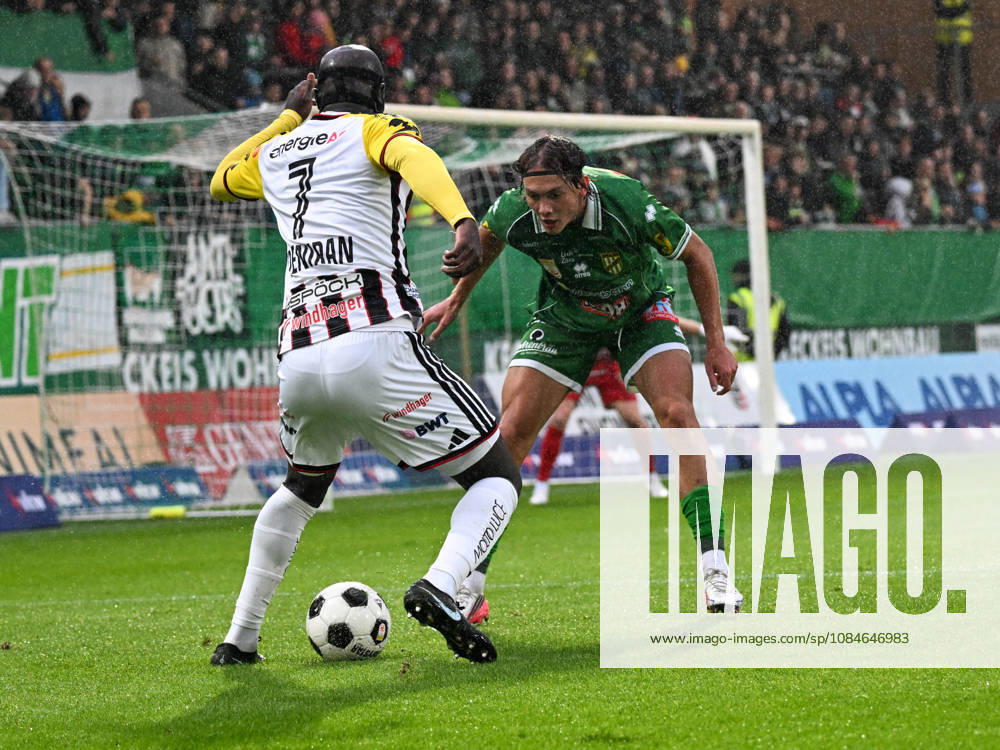 SOCCER - BL, A.Lustenau vs LASK LUSTENAU,AUSTRIA,17.OCT.26 - SOCCER - ADMIRAL Bundesliga, SC Austria Lustenau vs Linzer ASK. Image shows Samuel Adeniran (LASK) and Robin Voisine (A.Lustenau). GEPAxpictures xOliverxLerch