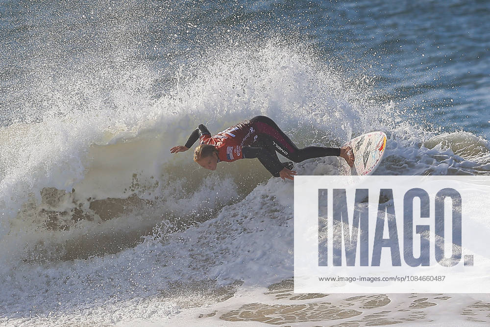 Meo Rip Curl Pro Portugal - Quarter Finals Caitlin Simmers of the United States competes during the Meo Rip Curl Pro Portugal at Praia dos Supertubos in Peniche, Portugal, on October 17, 2026.
