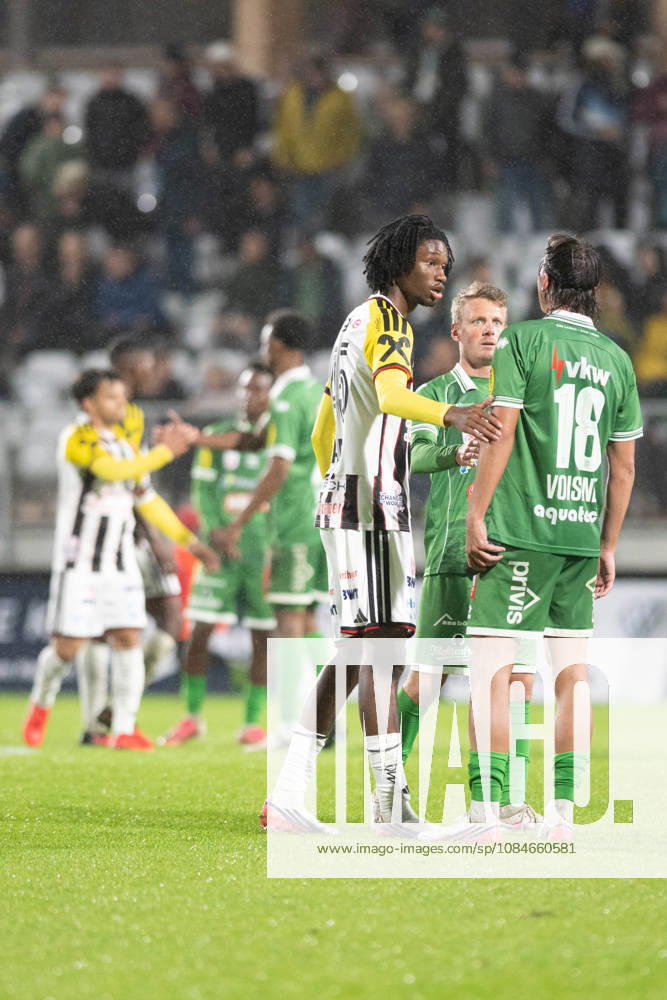 SOCCER - BL, A.Lustenau vs LASK LUSTENAU,AUSTRIA,17.OCT.26 - SOCCER - ADMIRAL Bundesliga, SC Austria Lustenau vs Linzer ASK. Image shows Nael Kane (LASK), Pius Grabher and Robin Voisine (A.Lustenau). GEPAxpictures xOliverxLerch