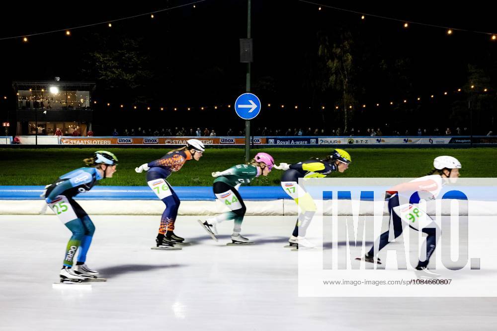 AMSTERDAM - The first race of the Marathon Cup for women at the Jaap Eden Track. RAMON VAN FLYMEN ANP ANPxSportx IVx 572738075 originalFilename: 572738075