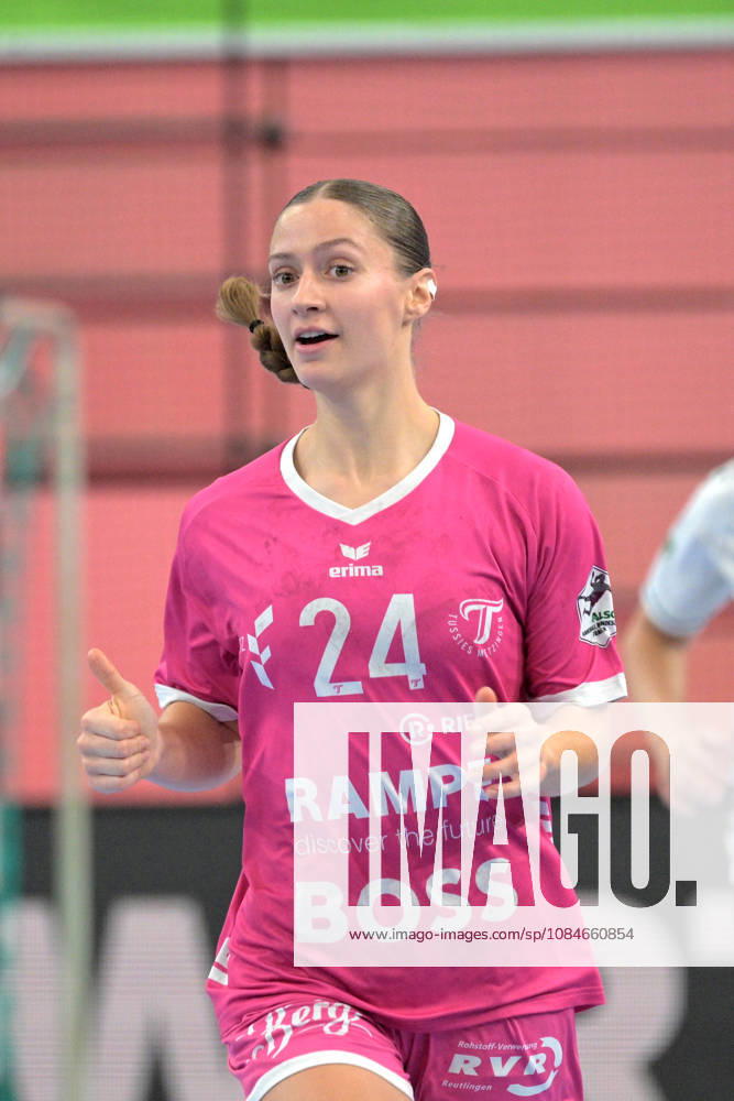 Marie Luisa Stumpf (TusSies Metzingen, 24) TusSies Metzingen vs. Union Neckarsulm , Handball, Alsco HBF, 06.Ligaspieltag, Saison 2026 2027, 17.10.2026 TusSies Metzingen vs. Sport-Union Neckarsulm , Handball, Alsco HBF, 06.Ligaspieltag, Saison 2026 2027, 17.10.2026 Tuebingen