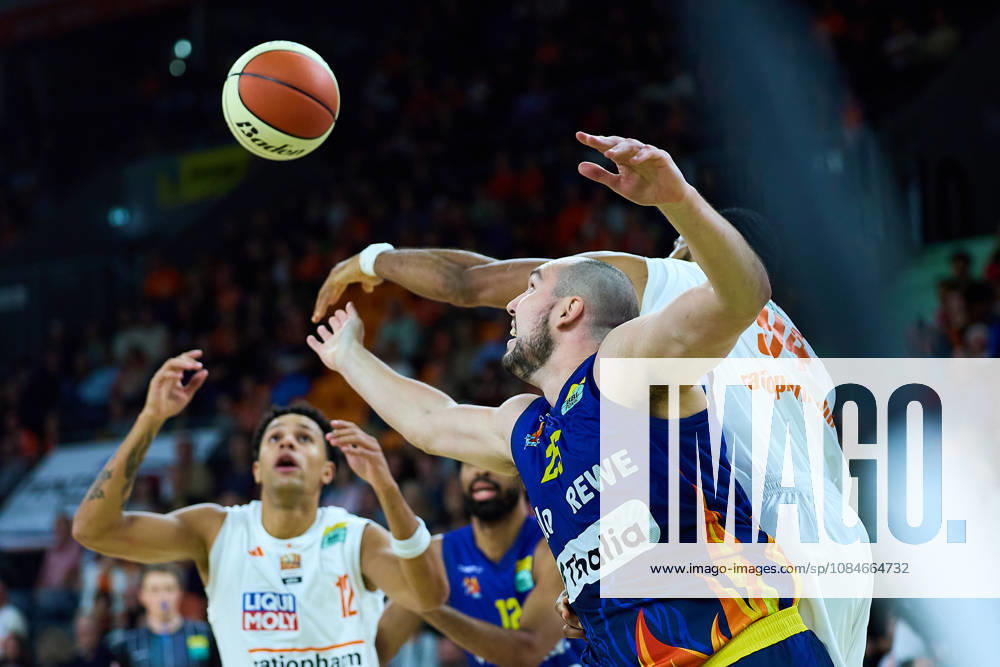 Michael Rataj, Ratiopharm Ulm, 12; Tyler Polley, Phoenix Hagen, 12; Cameron Krutwig, Phoenix Hagen, 25; Armel Traore, Ratiopharm Ulm, 94 GER; Ratiopharm Ulm vs. Phoenix Hagen, Basketball, BBL Cup, 2026–2027 season, October 17, 2026 GER, Ratiopharm Ulm vs. Phoenix Hagen, Basketball, BBL Cup, 2026–2027 season, October 17, 2026, Neu Ulm