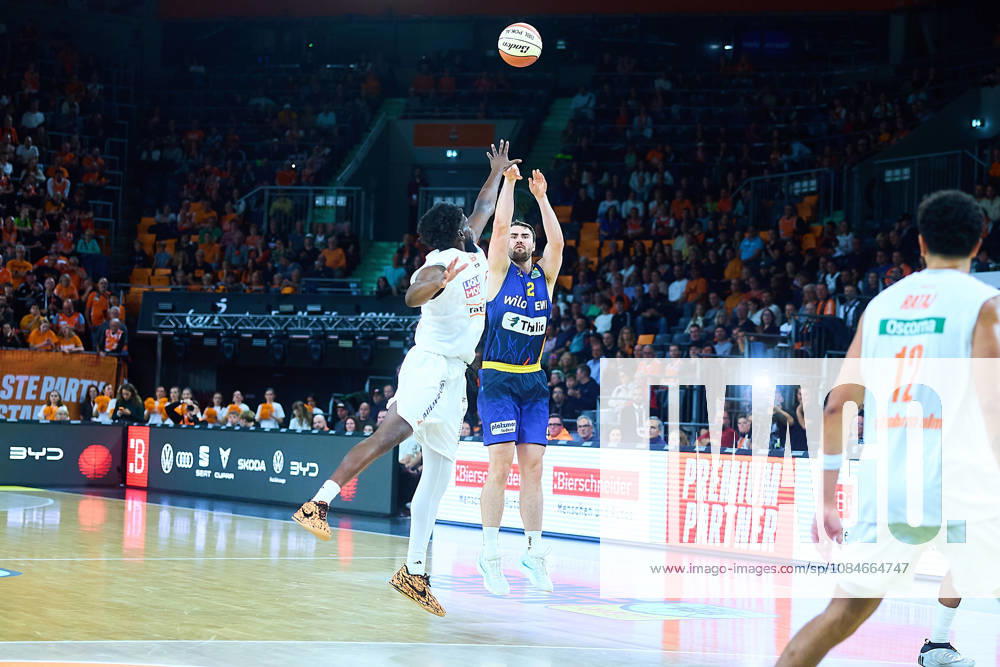 Simisola Shittu, Ratiopharm Ulm, 45, 3-pointer by CJ Anderson, Phoenix Hagen, Oct. 2, GER, Ratiopharm Ulm vs. Phoenix Hagen, Basketball, BBL Cup, 2026–2027 season, October 17, 2026, GER, Ratiopharm Ulm vs. Phoenix Hagen, Basketball, BBL Cup, 2026–2027 season, October 17, 2026, Neu Ulm