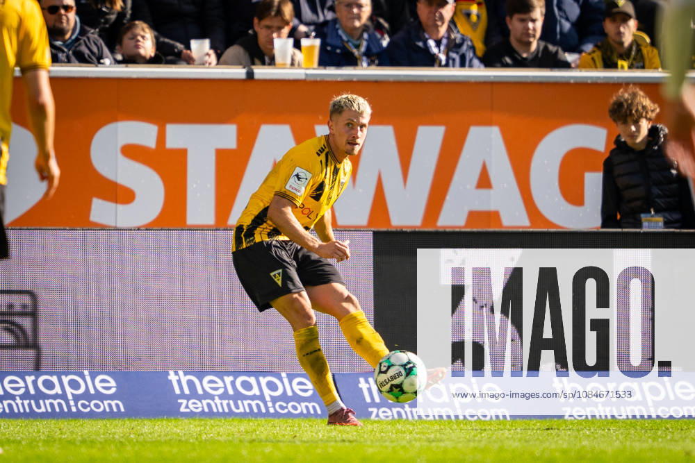 Lukas Scepanik, Alemannia Aachen, 07 TSV Alemannia Aachen vs. FC Hansa Rostock, Soccer, 3rd Division, Matchday 10, 2026–2027 Season, October 17, 2026 DFB regulations prohibit any use of photographs as image sequences and or quasi-video TSV Alemannia Aachen vs. FC Hansa Rostock, soccer, 3rd Division, Matchday 10, 2026–2027 Season, October 17, 2026, Aachen