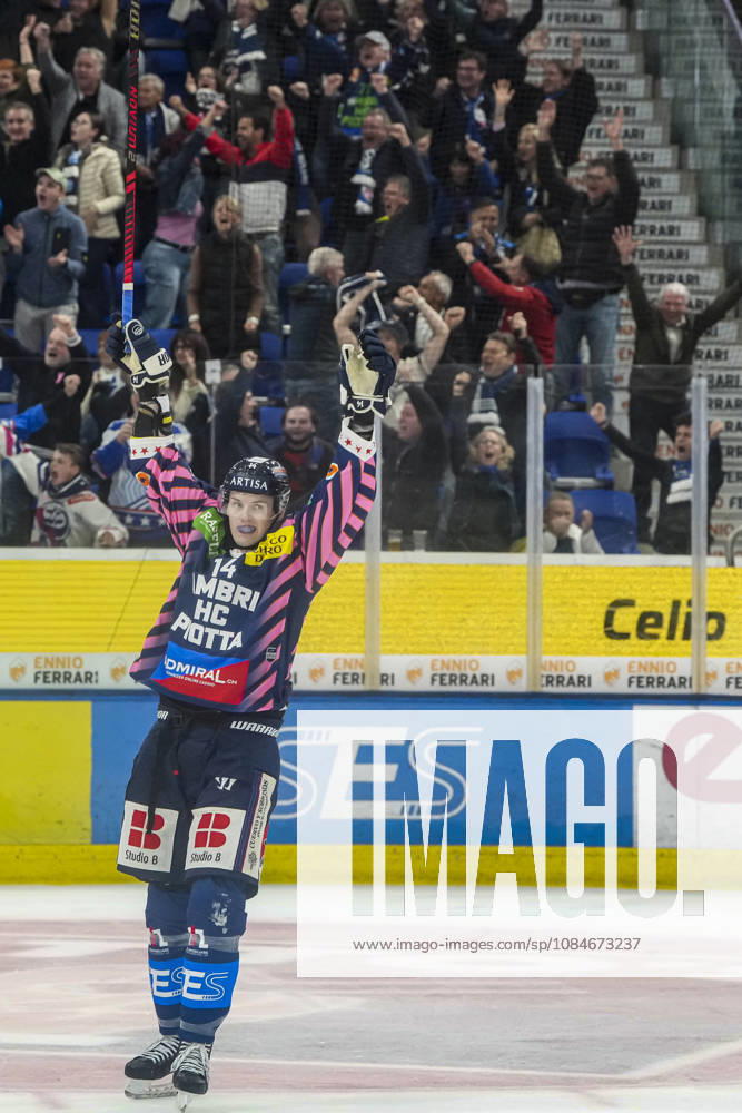 QUINTO, SWITZERLAND, OCTOBER 17: William Worge Kreu of Ambri celebrates an Ambri Piotta goal during the game between HC Ambri Piotta and Geneva Servette HC at the Gottardo Arena on October 17, 2026, in Quinto, Switzerland (Quinto, Ticino, Switzerland)