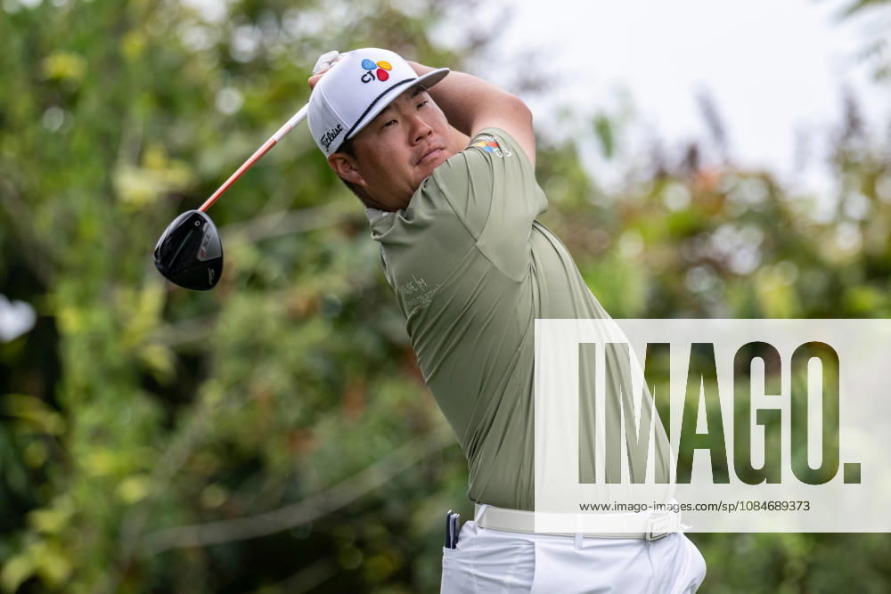 Sungjae IM from Korea on the first tee.Macau Open Golf 2026 Final Round. Macau Open Golf 2026 Final Round - ZUMAr144 20261018_zap_r144_033