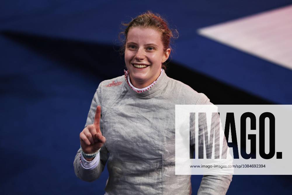 FIE Fencing World Cup in Algeria ORAN, ALGERIA - OCTOBER 18: French fencer Toscane Tori celebrates after defeating Bulgaria s Yoana Ilieva 15-12 in the women s individual sabre final at the FIE Fencing World Cup at the Miloud Hadefi Olympic Complex in Oran, Algeria, on October 18, 2026. Tori claims her first career World Cup title. Farouk Batiche Anadolu Oran Algeria. Editorial use only. Please get in touch for any other usage.