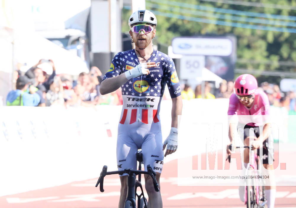 Utsunomiya, Japan - American cyclist Quinn Simmons (L) of Lidl-Trek crosses the finish line of the Utsunomiya Japan Cup Cycle Road Race while Irish Ben Healey (R) of EF Education - Easy Post follows him in Utsunomiya, 100km north of Tokyo on Sunday, October 18, 2026. Quin Simmons won the 144km race and Healey finished the runner-up. (photo by Yoshio Tsunoda AFLO) Noxthirdxpartyxsales 0869825631st YoshioxTsunodax