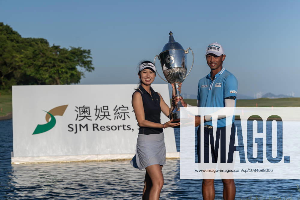 WANG Wei-hsuan from Chinese Taipei ( Taiwan) wins the Macau Open 2026. With his wife Cindy Zhou. Macau Open Golf 2026 Final Round. Macau China - ZUMAr144 20261018_zap_r144_066