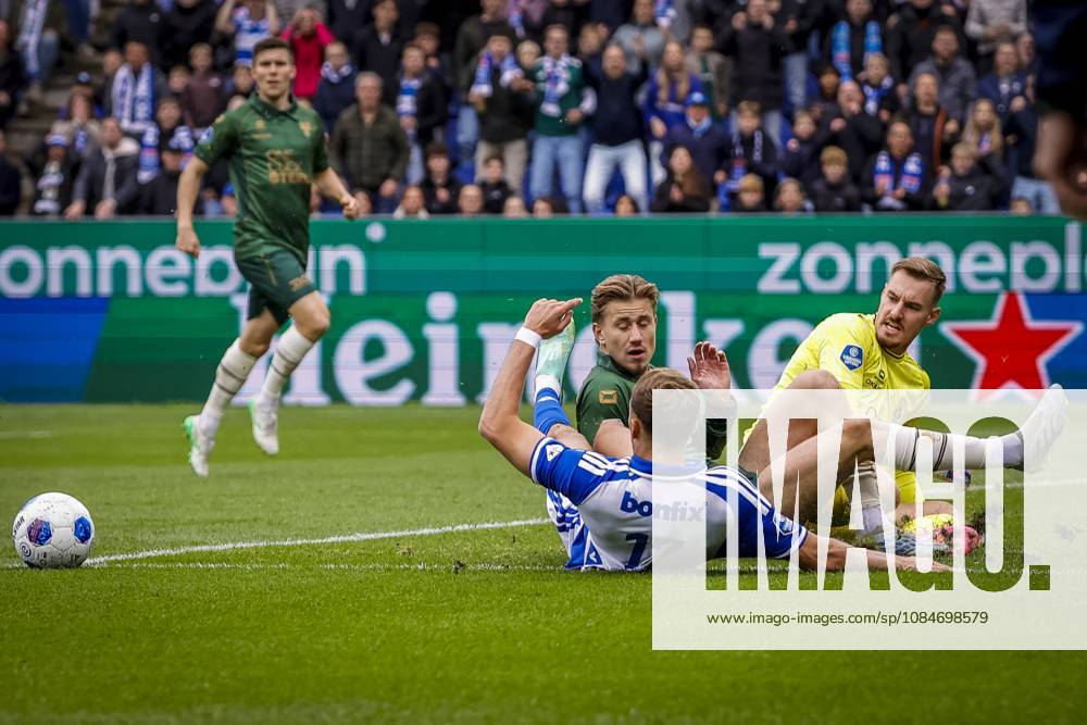 , mac3park , season 2026 2027 , Dutch Eredivisie football , match between PEC Zwolle and Go Ahead Eagles , picture shows PEC Zwolle player Sydney van Hooijdonk, GA Eagles player Giovanni van Zwam and GA Eagles goalkeeper Kjetil Haug PEC - Go Ahead Eagles x208674011x