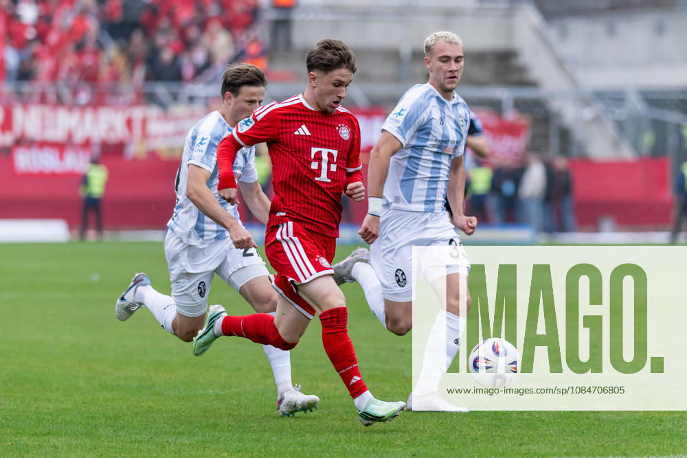 Lasse Fassmann of TSV 1860 Munich, 33, is unable to stop the cross from Tim Andreas Binder of FC Bayern Munich II, 07, which leads to the goal making the score 0–1 GER, TSV 1860 Munich vs. FC Bayern Munich II, Soccer, Bavarian Regional League, Matchday 15, 2026–2027 season, October 18, 2026. DFL and DFB regulations prohibit any use of photographs as image sequences and or quasi-video. Photo: HMB Media, Heike Feiner