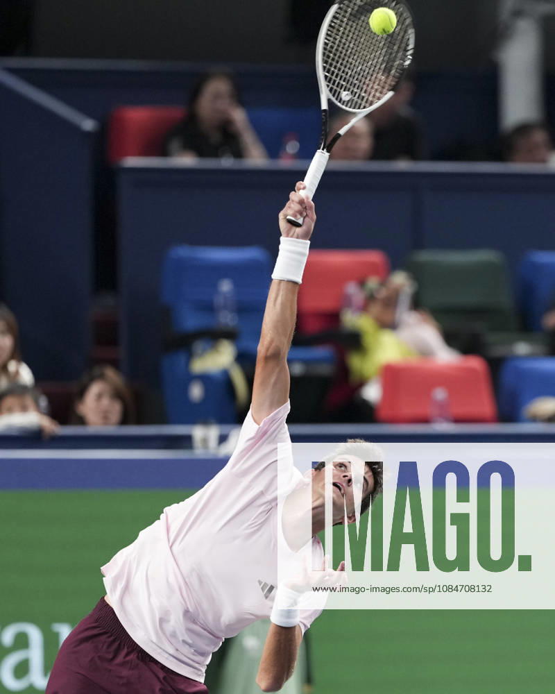 (261018) -- SHANGHAI, Oct. 18, 2026 -- Rafael Jodar of Spain serves during the men s singles final match against Alejandro Davidovich Fokina of Spain at the 2026 ATP, Tennis Herren tour Shanghai Masters tennis tournament in Shanghai, China, Oct. 18, 2026. ) (SP)CHINA-SHANGHAI-TENNIS-SHANGHAI MASTERS-MEN S SINGLES (CN) WangxXiang