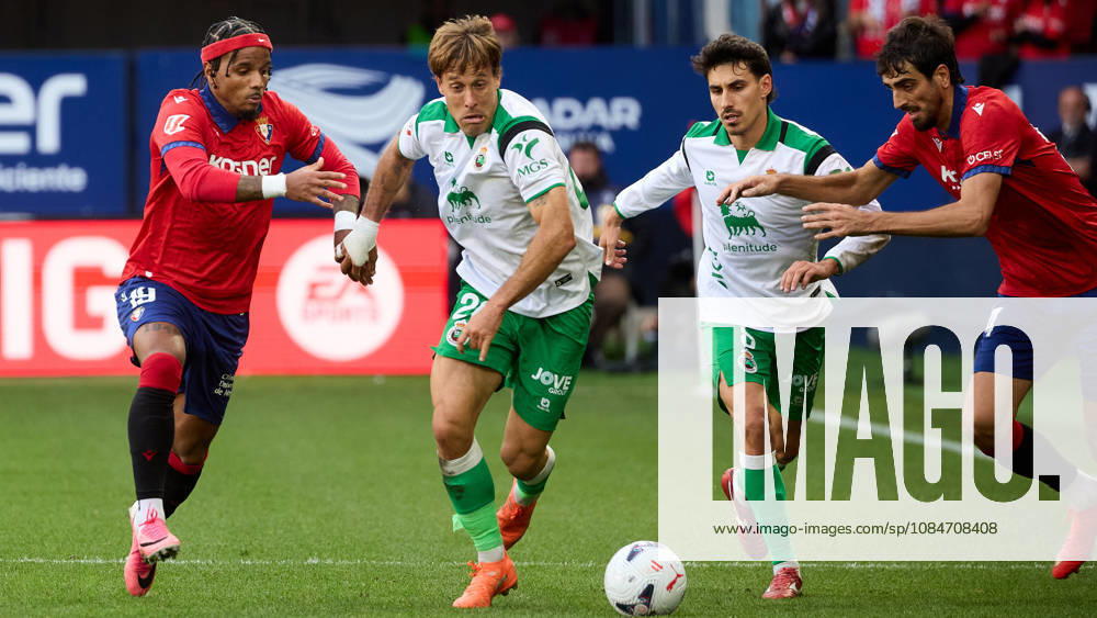 LaLiga EA Sports 2026-27: CA Osasuna vs. Racing de Santander—Valentin Rosier (19, OSA L), Sergio Canales (20, RAC), Andre Almeida 8 RAC and Alejandro Catena 24 OSA R battle for the ball during the LaLiga EA Sports soccer match between CA Osasuna and Racing de Santander played at El Sadar Stadium in Pamplona, Spain, on Oct. 18, 2026. Credit: Inigo Alzugaray, Agencia LOF, Pamplona LaLiga EA Sports 2026 27 CA Osasuna vs. Racing de Santander