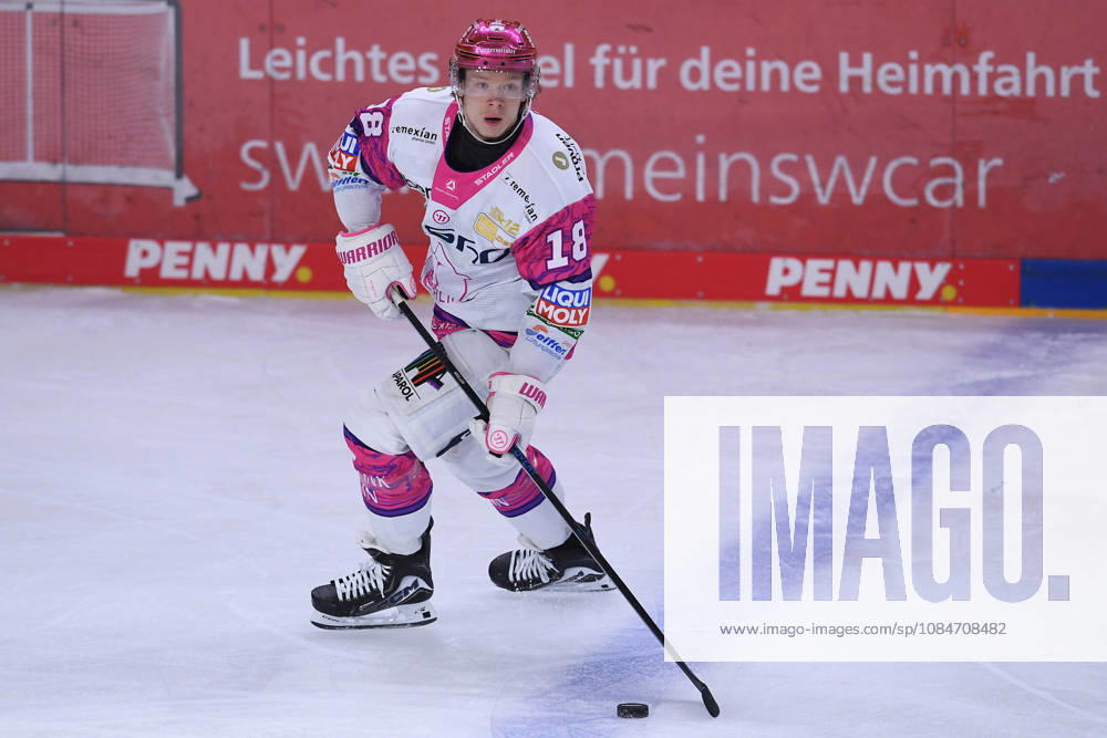 Ice Hockey: DEL Matchday 10—Krefeld Pinguine vs. Eisbären Berlin on October 18, 2026, at the Yayla Arena in Krefeld. Jonas Müller, Berlin. In accordance with the guidelines of the DEL (German Ice Hockey League), the publication and further use of the footage in electronic media and on all kind is not permitted xRx