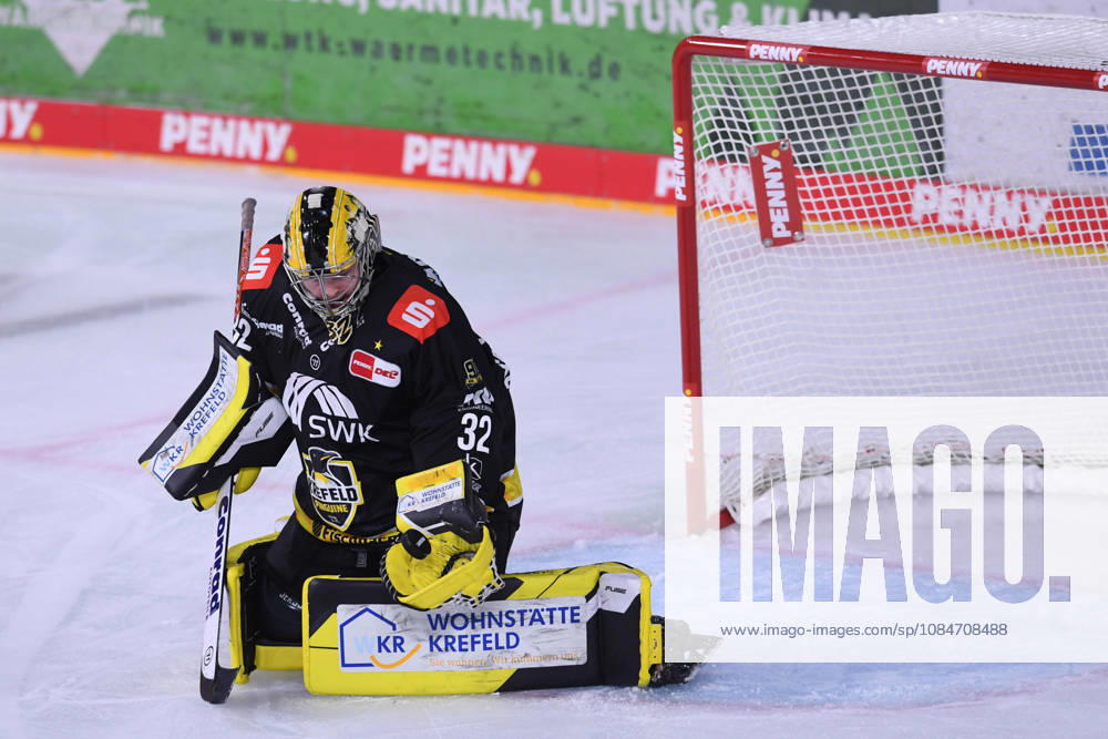 Ice Hockey: Penny DEL, Matchday 10—Krefeld Pinguine vs. Eisbären Berlin on October 18, 2026, at the Yayla Arena in Krefeld. Juha Jatkola, Krefeld. In accordance with the guidelines of the DEL (German Ice Hockey League), the publication and further use of the footage in electronic media and on devices of any kind is not permitted while the game is in progress xRx