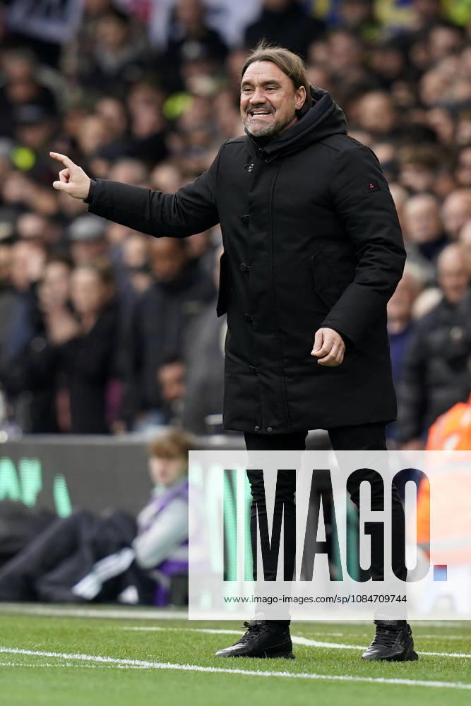 Leeds, England, 18th October 2026. Daniel Farke head coach of Leeds United during the Leeds United vs Manchester United, ManU Premier League match at Elland Road, Leeds. Picture credit should read: Andrew Yates Sportimage . SPI_025_AY_Leeds_Man_Utd SPI-5081-0025