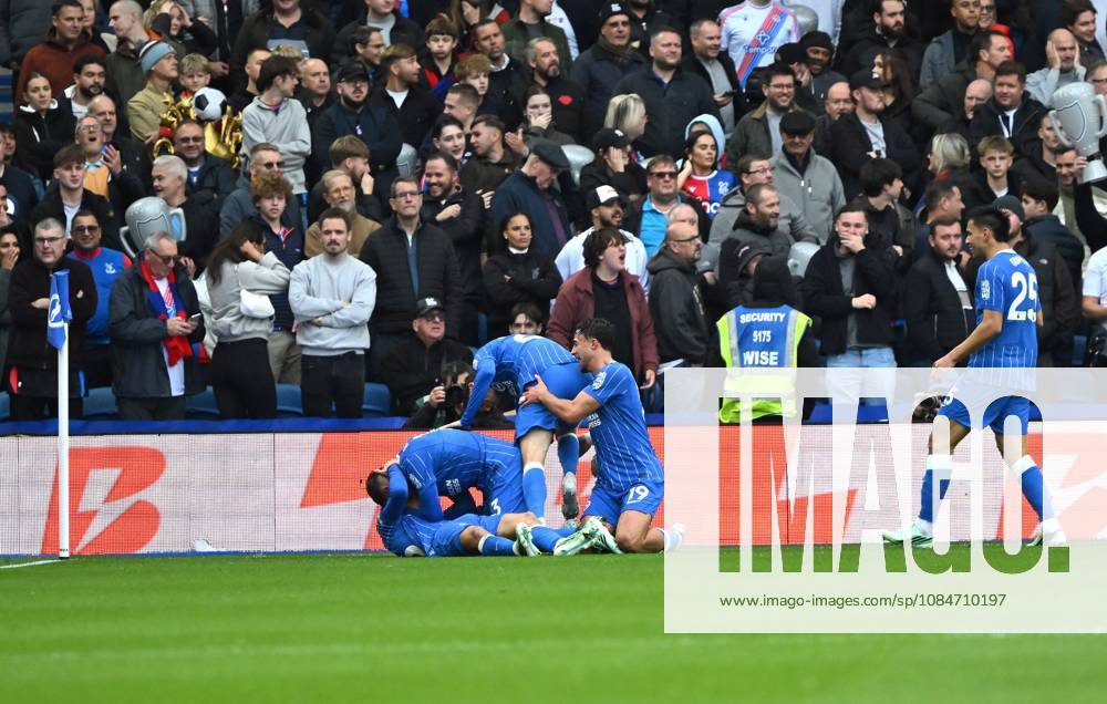 Yasin Ayari of Brighton celebrates after scoring Brighton s third goal during the Premier League match between Brighton and Hove Albion and Crystal Palace at the American Express Stadium, Brighton UK - Sunday 18th October 2026 Brighton v Crystal Palace Premier League Football, Amex Stadium, Sussex, UK - 18 Oct 2026Brighton Amex Stadium Sussex United Kingdom . No mer