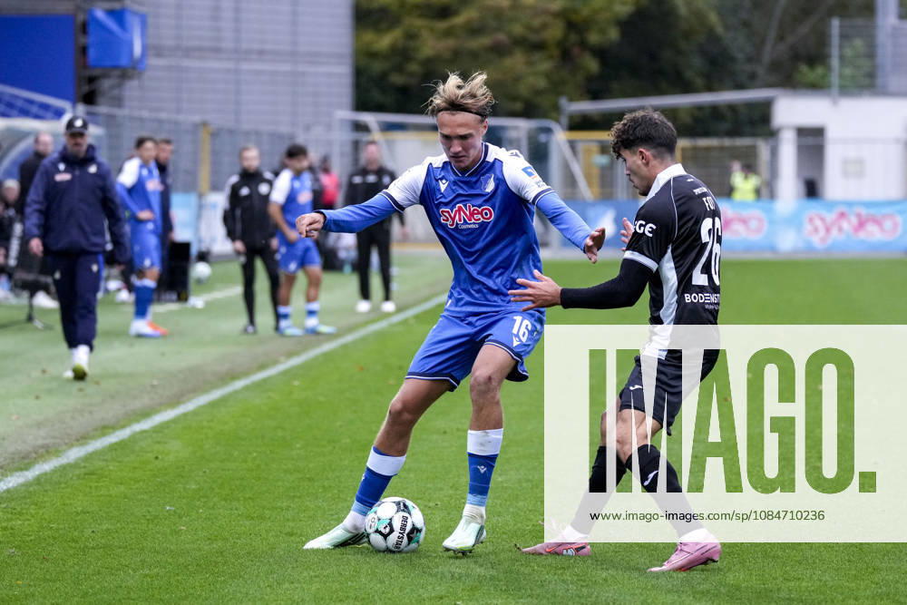 From left: Luis Engelns (TSG II), 16, Antonio Foti (Verl), 26, tackle, game scene, duel, tackle, tackling, dynamic, action, 10 18 2026, Sinsheim, Germany, soccer, 3rd Division, TSG 1899 Hoffenheim II vs. SC Verl, DFB and DFL regulations prohibit any use of photographs as image sequences and or quasi-video