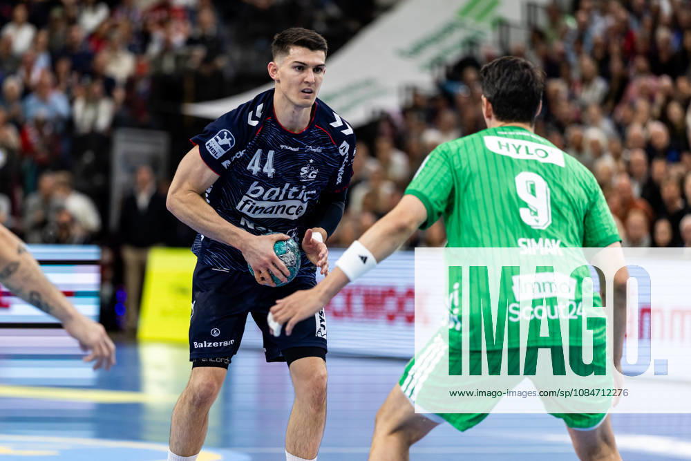 Opel HBL SG Flensburg Handewitt vs. Füchse Berlin, October 18, 2026, Aymeric Minne No. 44, SG Flensburg Handewitt vs. Frederik Simak No. 09, Füchse Berlin Opel HBL SG Flensburg Handewitt vs. Füchse Berlin, GGW Arena on 10 26 18