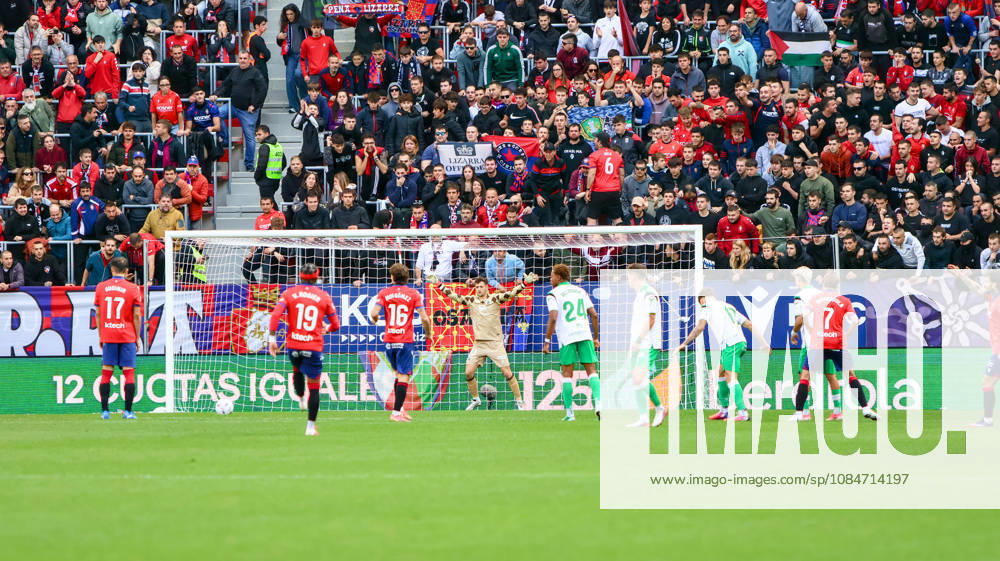 ESP LaLiga EA Sports Atlético Osasuna vs. Racing Santander: Osasuna s Ante Budimir scores a goal and celebrates during the LaLiga EA Sports match between Atlético Osasuna and Racing Santander, played at El Sadar Stadium in Pamplona on October 18, 2026, in Spain. Spanish Soccer