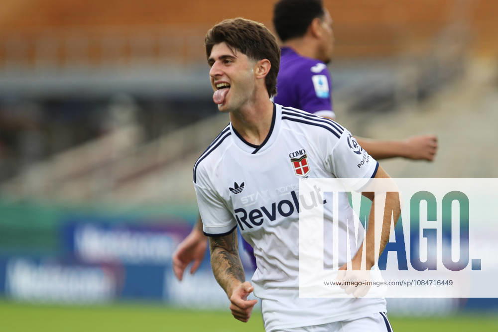 Mattia Liberali of Como 1907 celebrates the goal of 0-1 scored during the serie A match between ACF Fiorentina and Como 1907 at Artemio Franchi Stadium in Firenze (Italy), October 18, 2026. massimilianoxcarnabuci