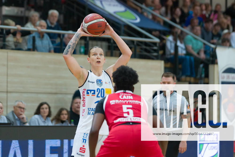 Lea Debeljak Marburg, 20, Khalis Cain Lions, 5, Halfit Lions vs. BC Marburg Blue Dolphins, Women s Basketball, 1st Bundesliga, DBBL, Matchday 3 of the 2026–27 season, October 18, 2026, SWH Arena, Saxony-Anhalt, Germany