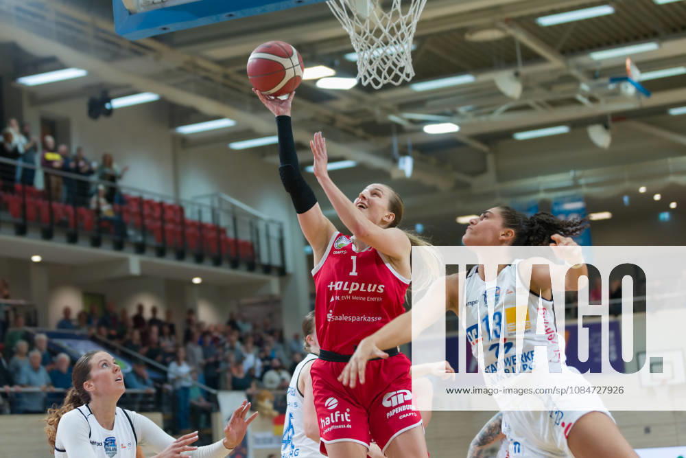 Lee Volker Lions, 1, Sara Guerreiro Marburg, 13, Halfit Lions vs. BC Marburg Blue Dolphins, Women s Basketball, 1st Bundesliga, DBBL, Matchday 3 of the 2026–27 season, October 18, 2026, SWH Arena, Saxony-Anhalt, Germany