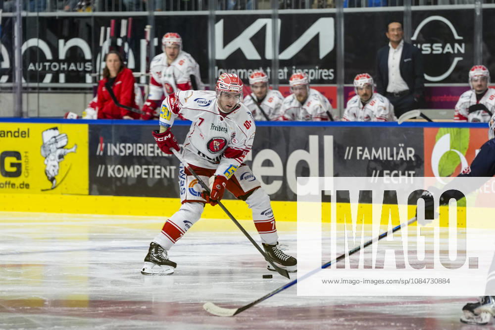 Adam McCormick, Eispiraten Crimmitschau, 7, GER, Ravensburg Towerstars vs. Eispiraten Crimmitschau, Ice Hockey, DEL2 Regular Season, Matchday 10, 2026–2027 Season, October 18, 2026, GER, Ravensburg Towerstars vs. Eispiraten Crimmitschau, Ice Hockey, DEL2 Regular Season, Matchday 10, 2026–2027 Season, October 18, 2026, Ravensburg